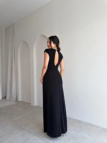 MİNARK Broş Detaylı Maxi Elbise 4047 - Siyah - 3