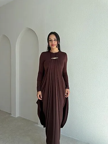 RAMONA Broş Detaylı Maxi Elbise 4185 - Acı Kahve - 2